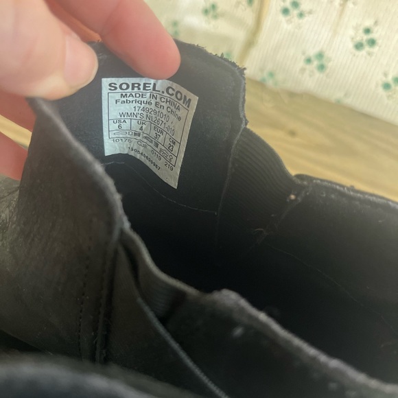 Sorel black ankle boot size 6 - Picture 3 of 6